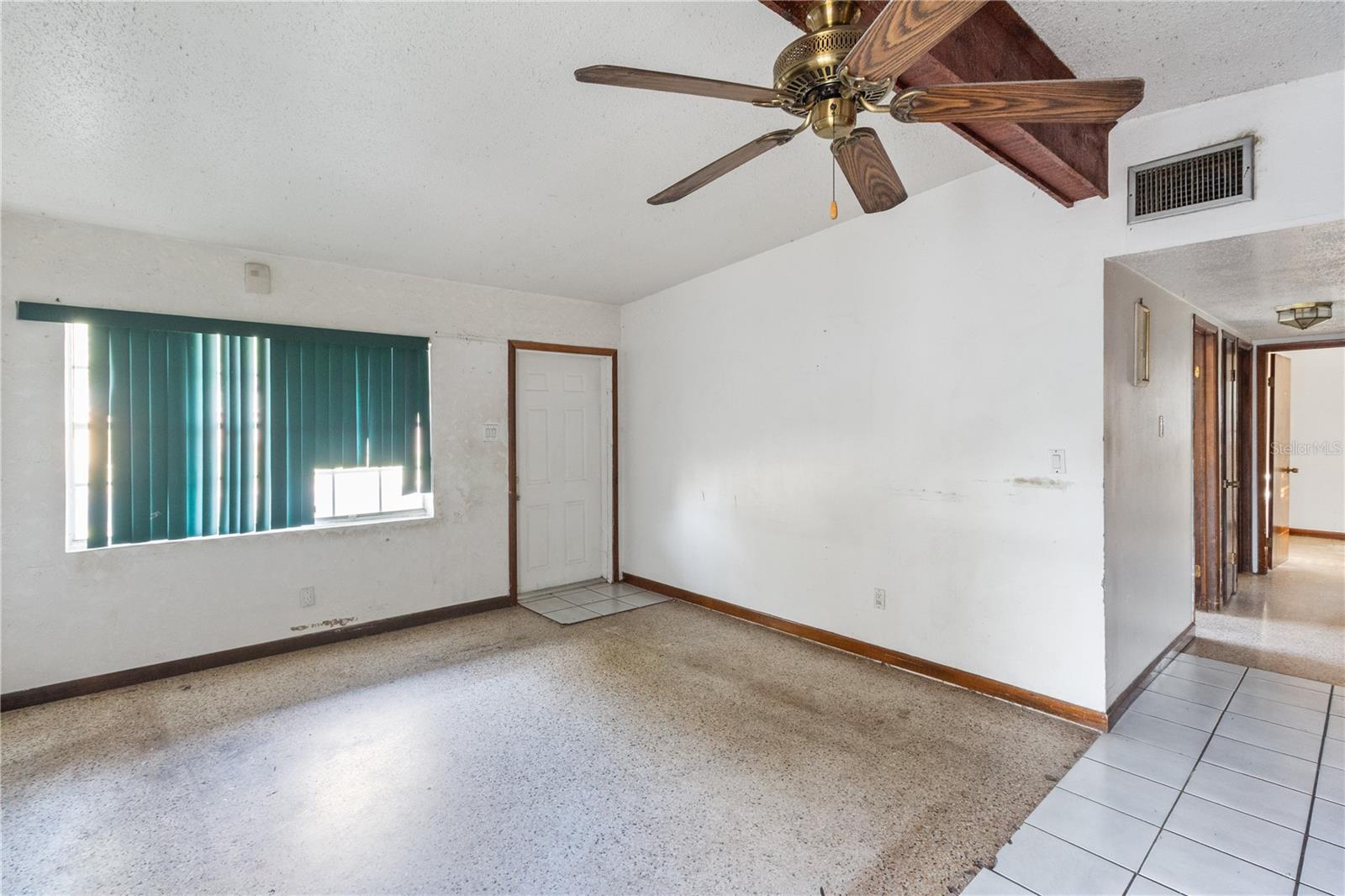 ELIZABETH COURT - Residential