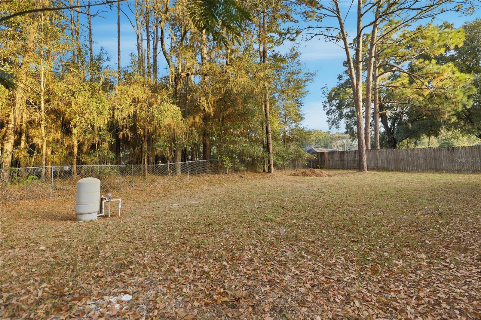 SILVER SPGS SHORES UN 09 - Residential Lease