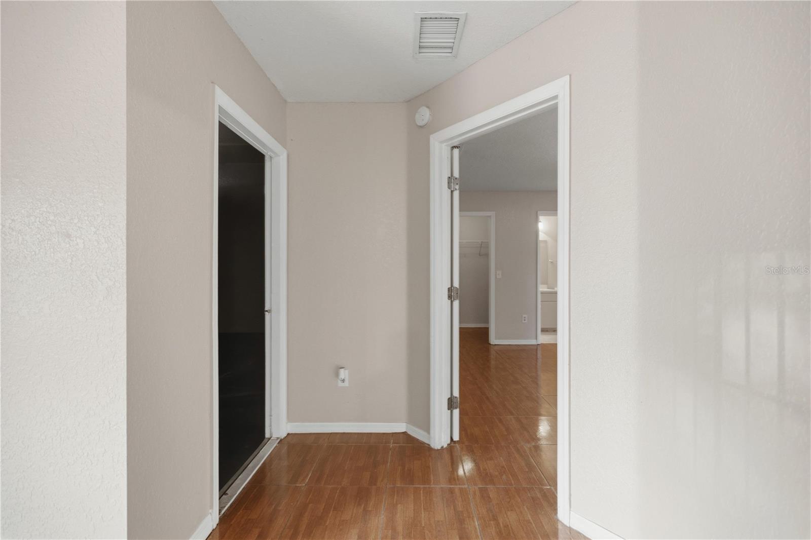 SILVER SPGS SHORES UN 09 - Residential Lease