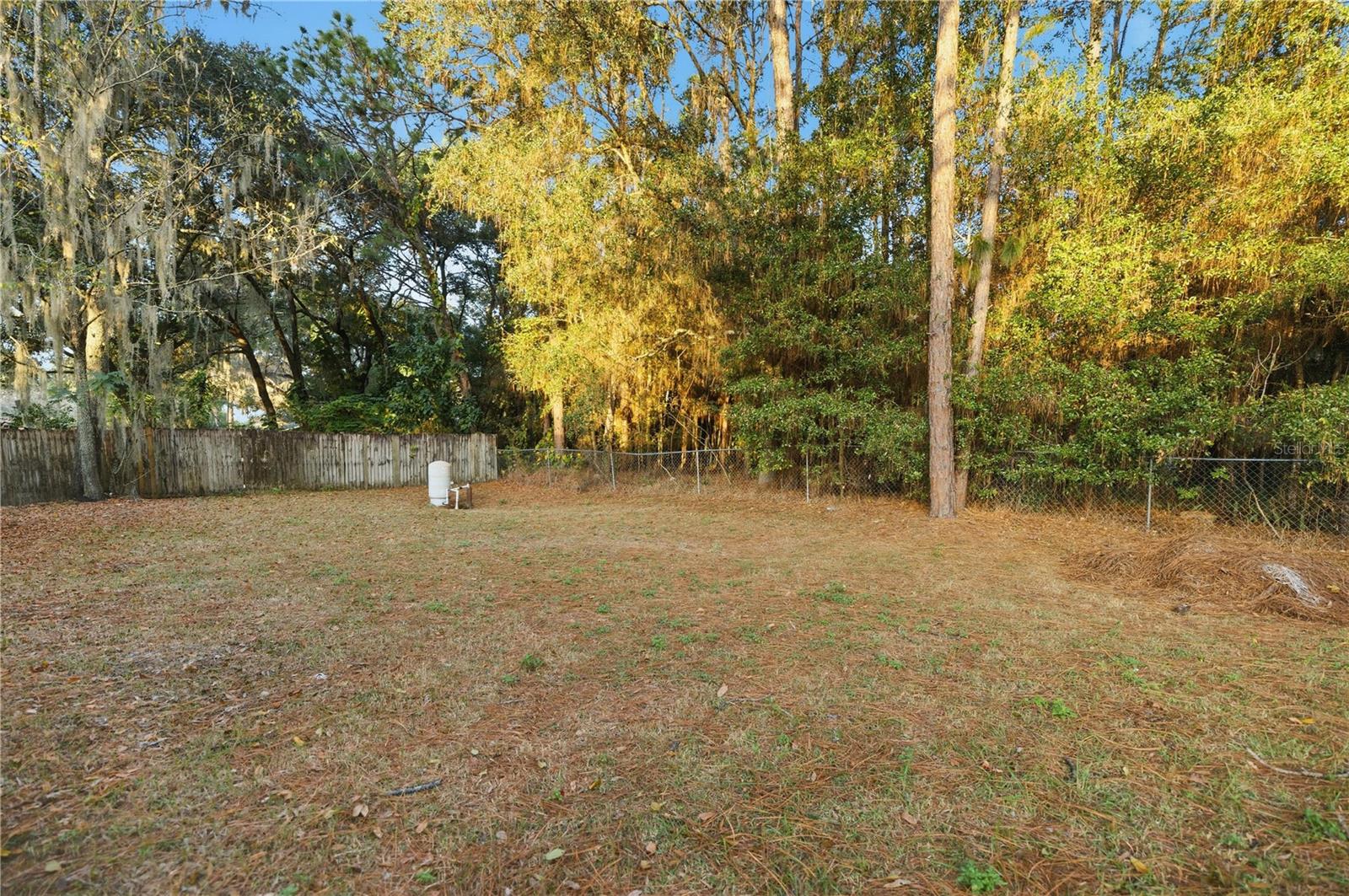 SILVER SPGS SHORES UN 09 - Residential Lease