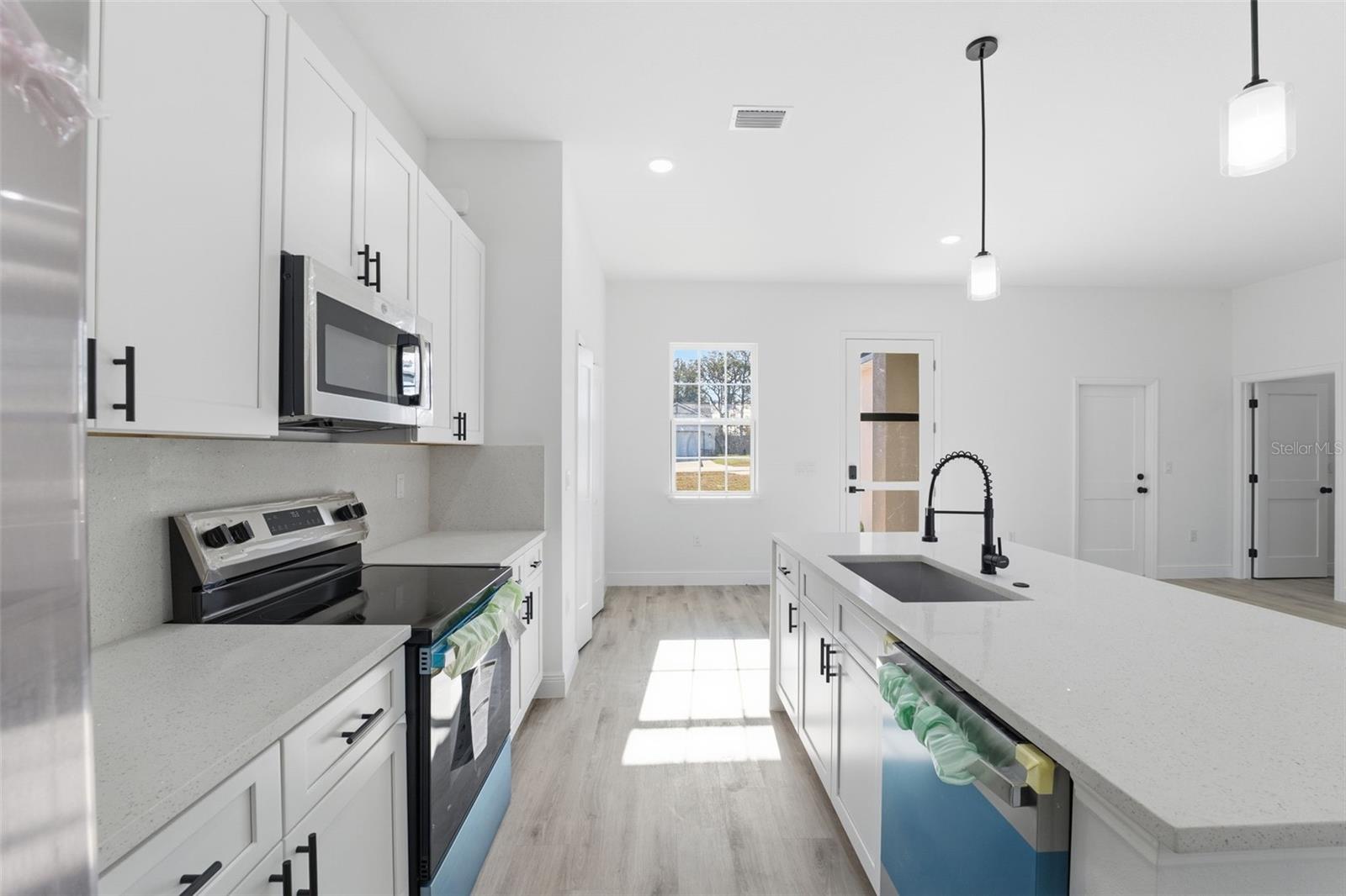 MARION OAKS - Residential