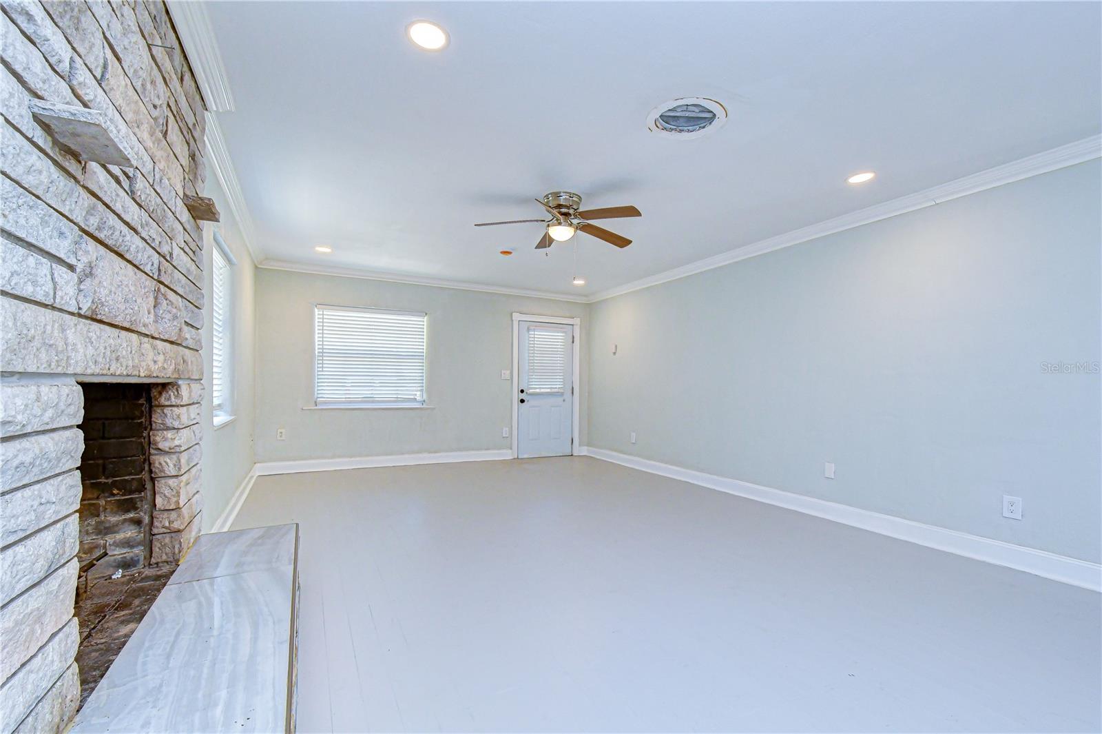 PLAZA PARK ADD CLEARWATER IMPROV CO CORR - Residential