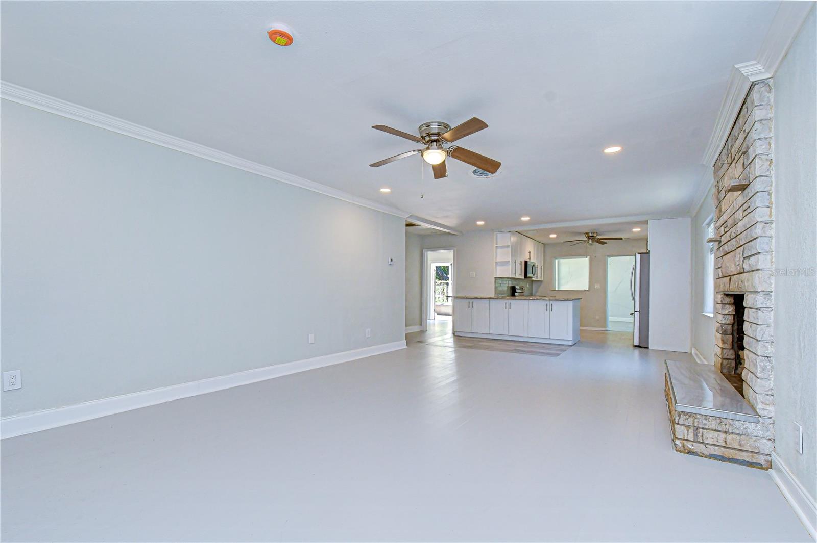 PLAZA PARK ADD CLEARWATER IMPROV CO CORR - Residential