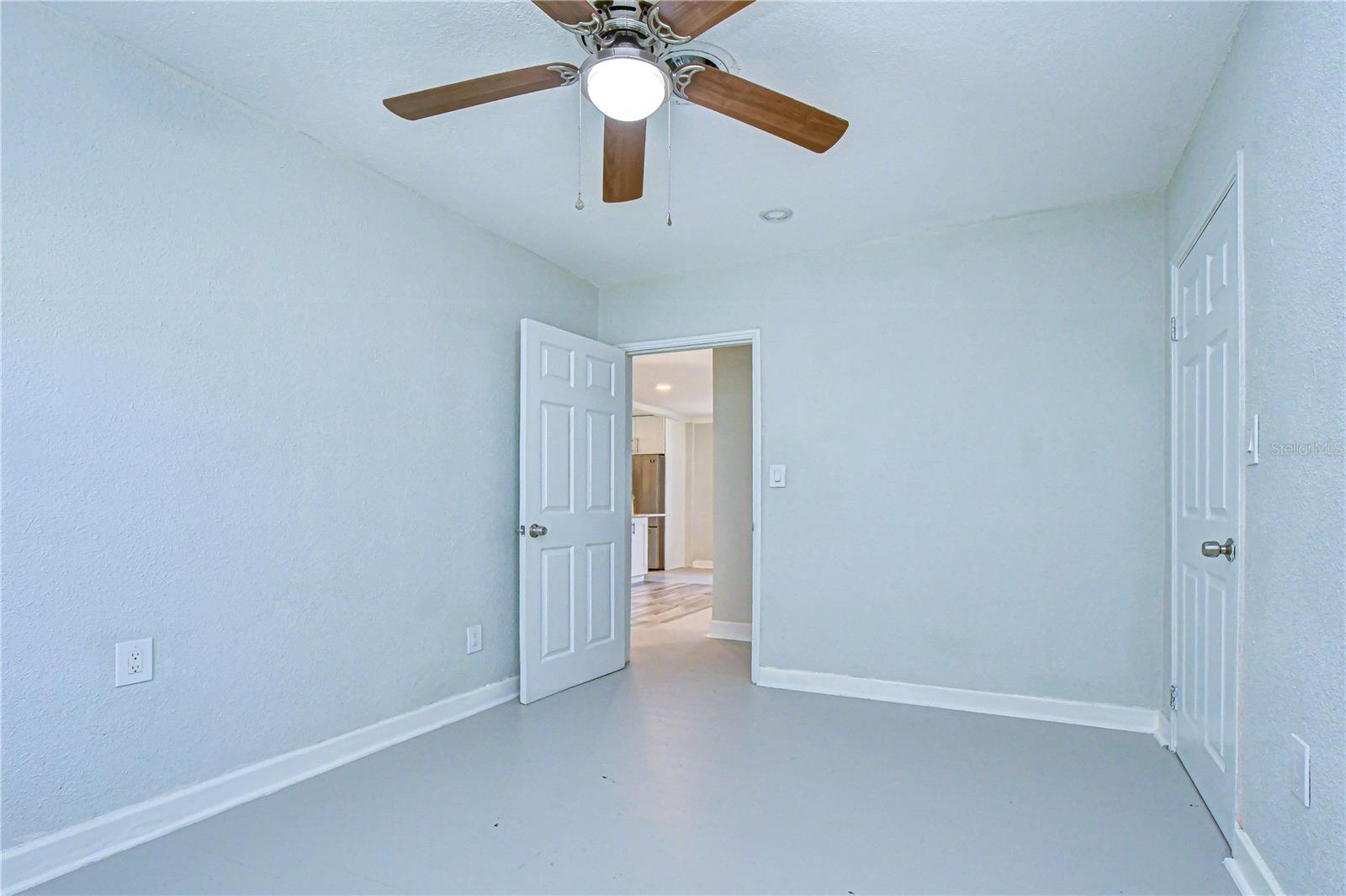 PLAZA PARK ADD CLEARWATER IMPROV CO CORR - Residential