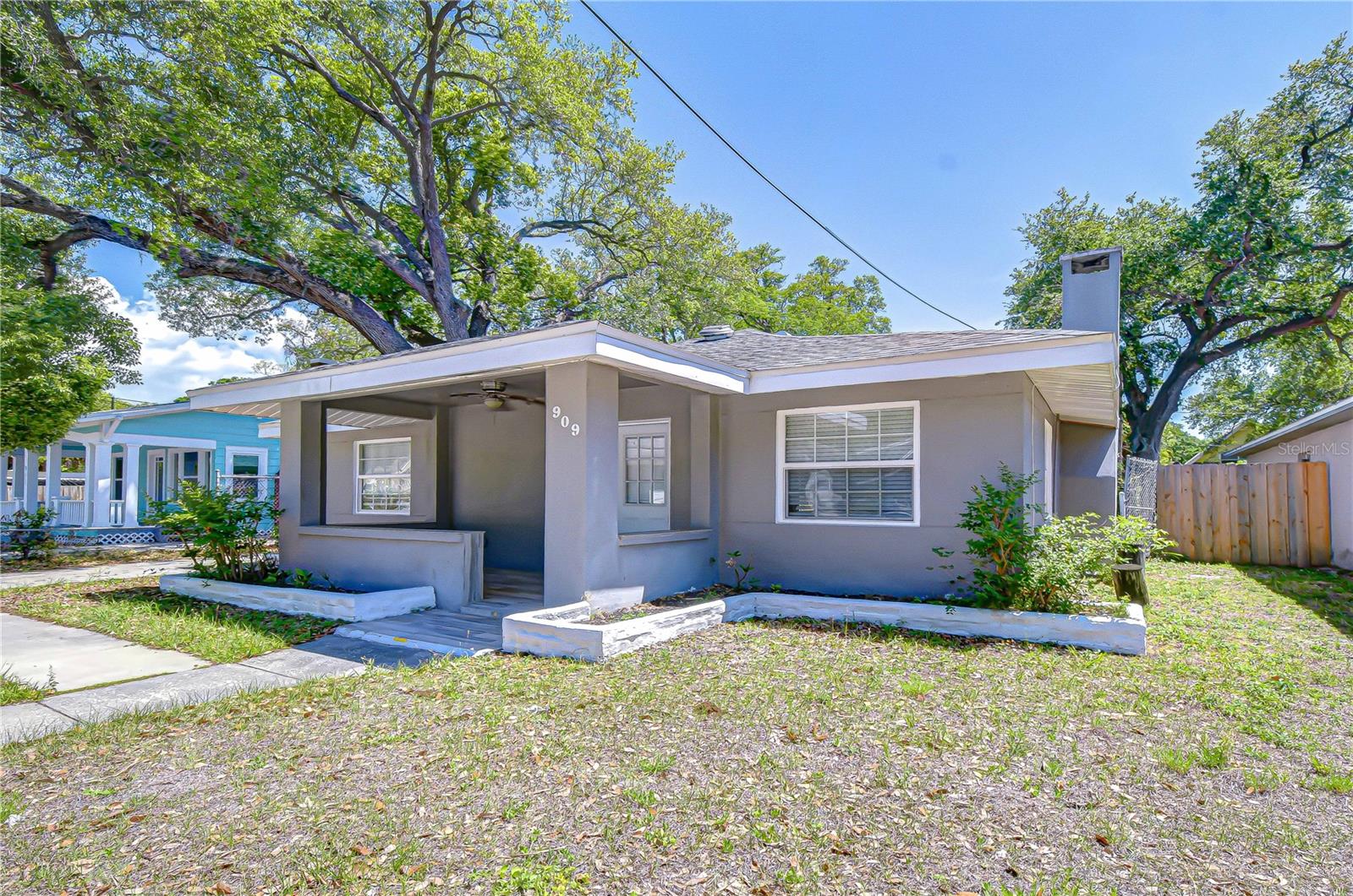 PLAZA PARK ADD CLEARWATER IMPROV CO CORR - Residential