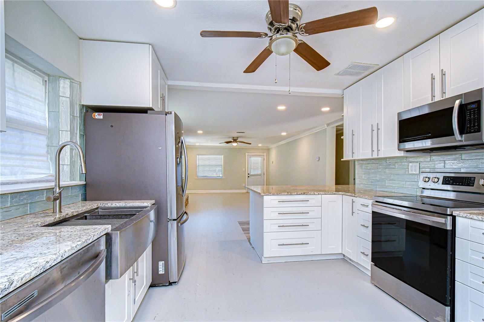 PLAZA PARK ADD CLEARWATER IMPROV CO CORR - Residential