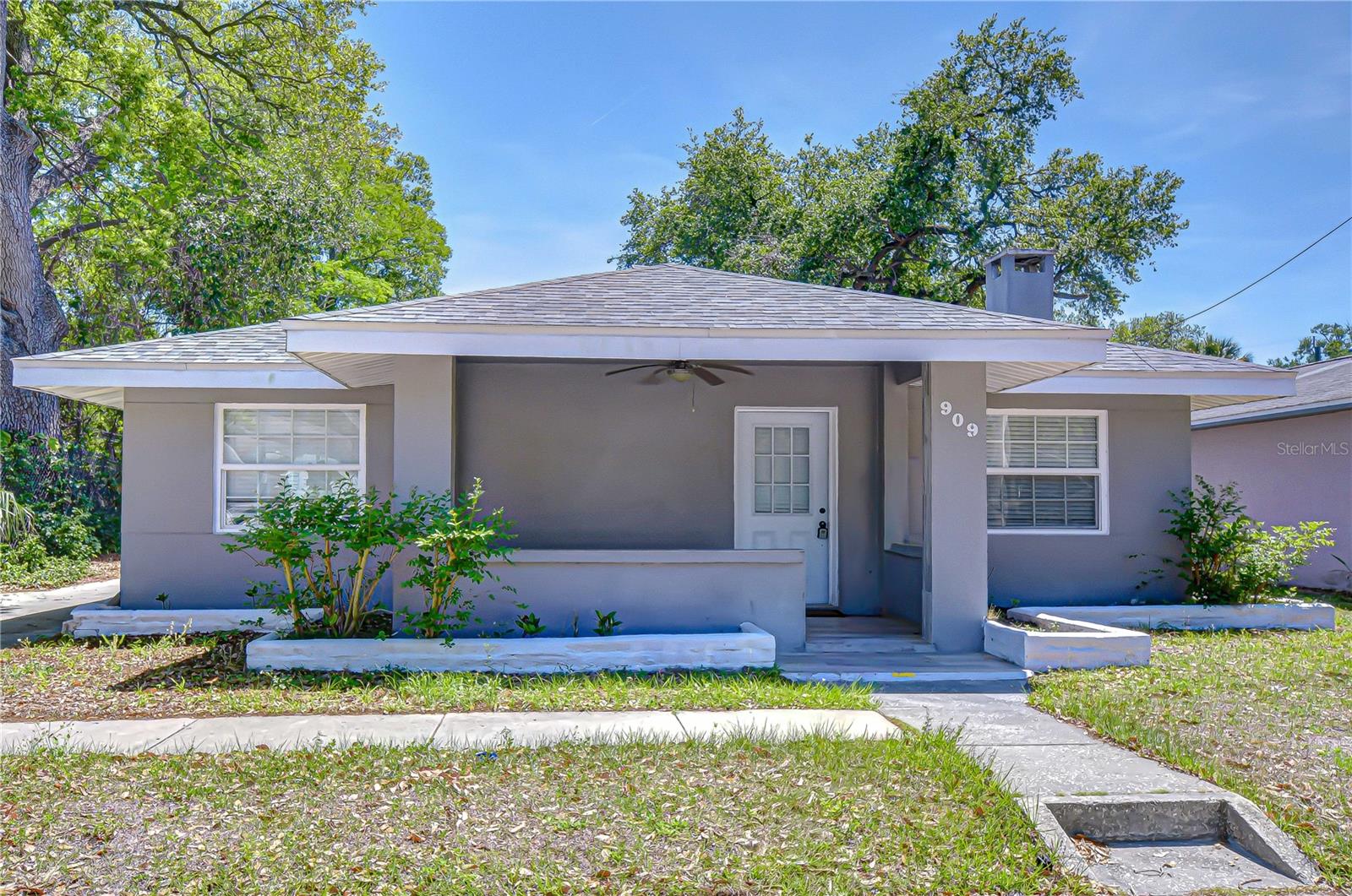 PLAZA PARK ADD CLEARWATER IMPROV CO CORR - Residential