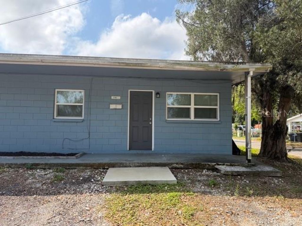 Photo of 37802 Whitehouse Avenue, Dade City, FL 33523 (MLS # TB8495389)