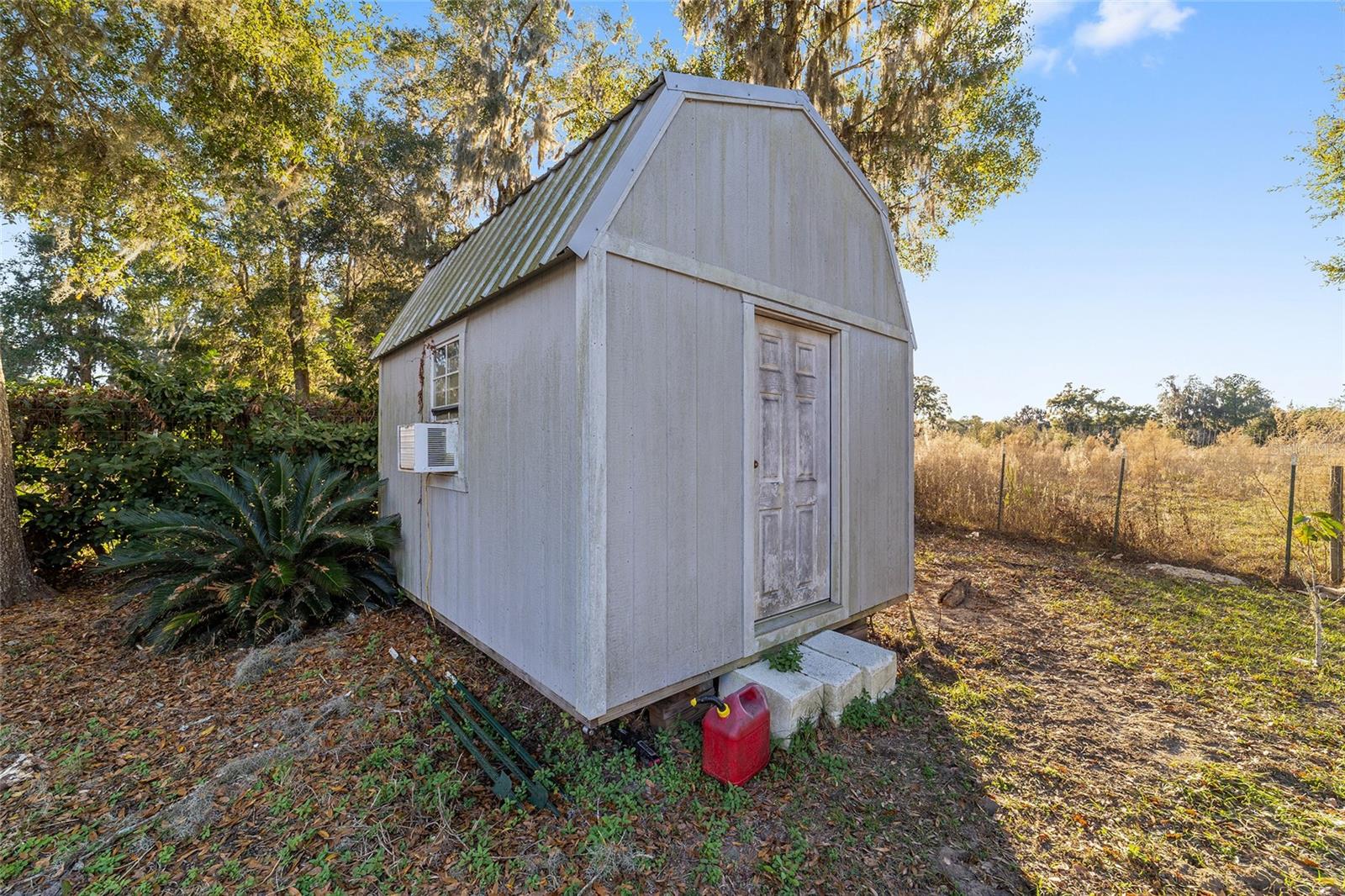 OCALA PARK ESTATE - Residential