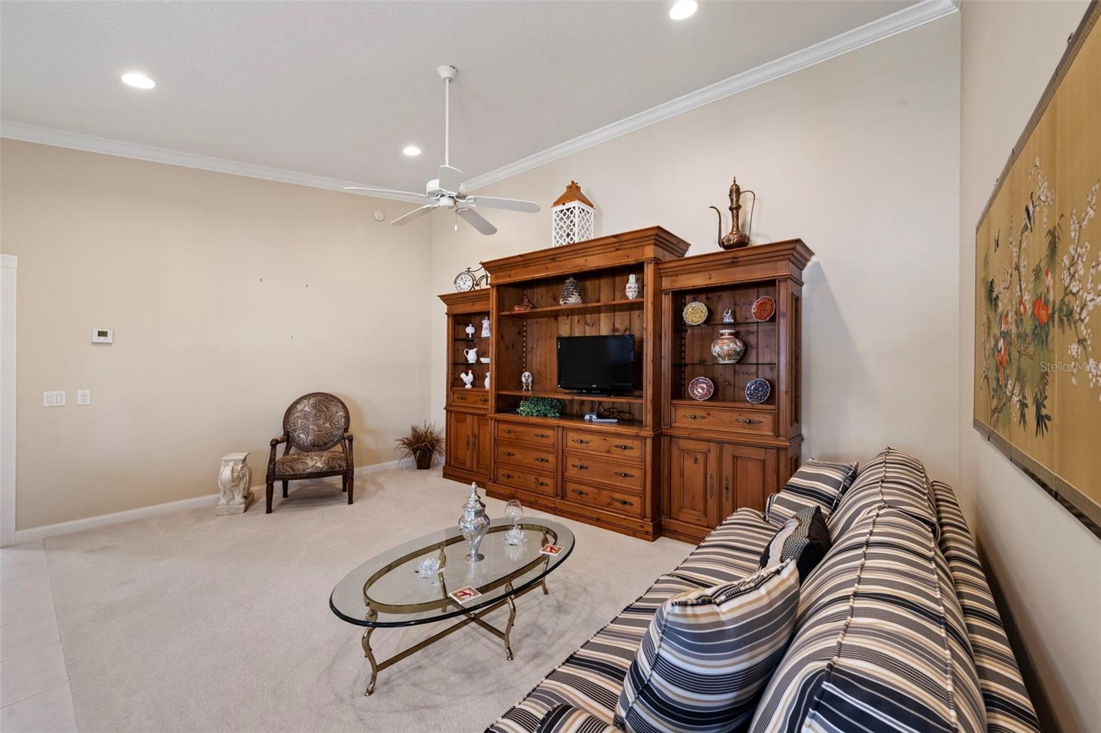 VILLAGEWALK - Residential