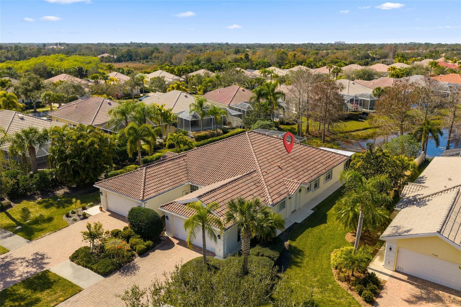 VILLAGEWALK - Residential