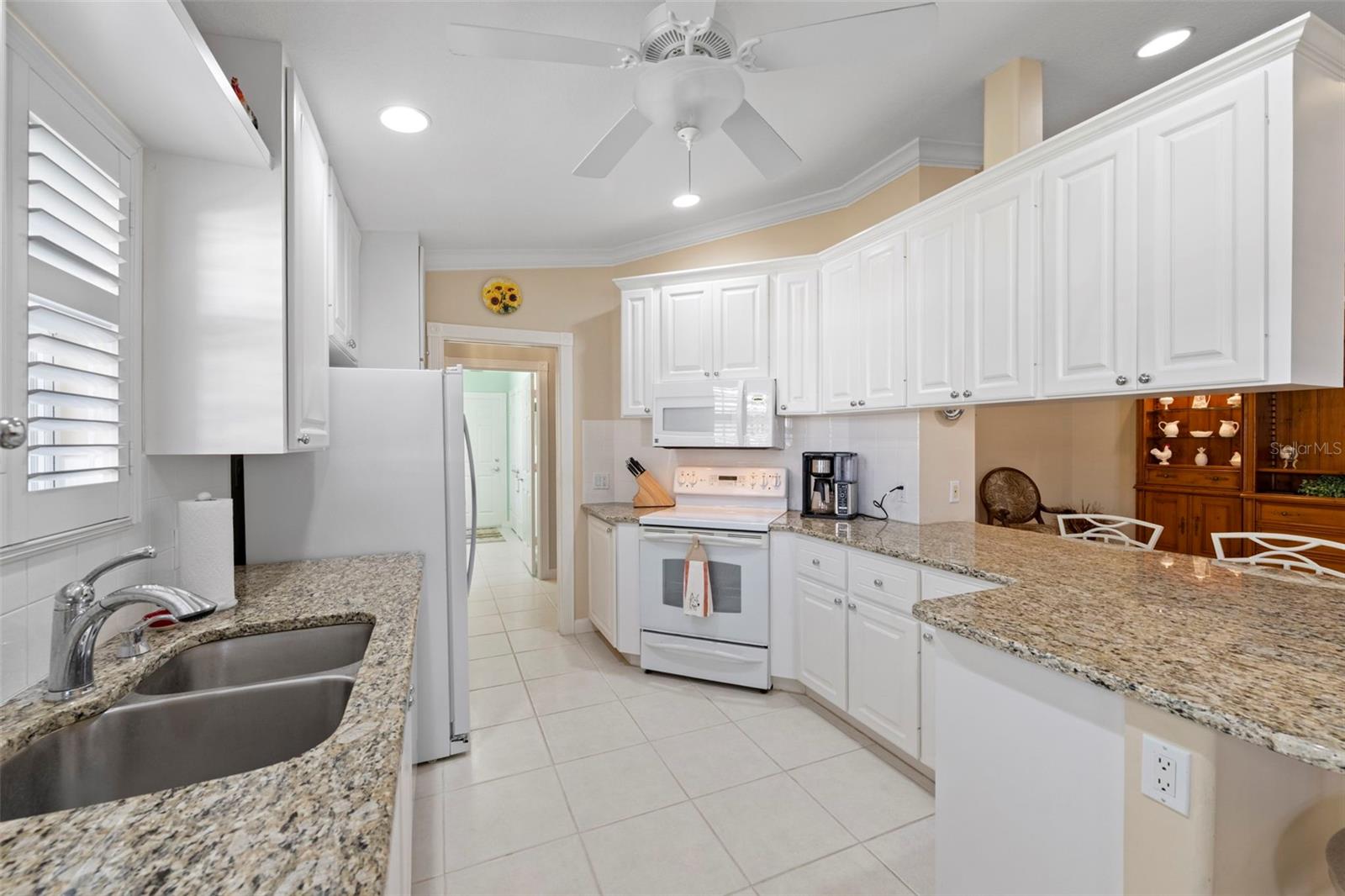 VILLAGEWALK - Residential