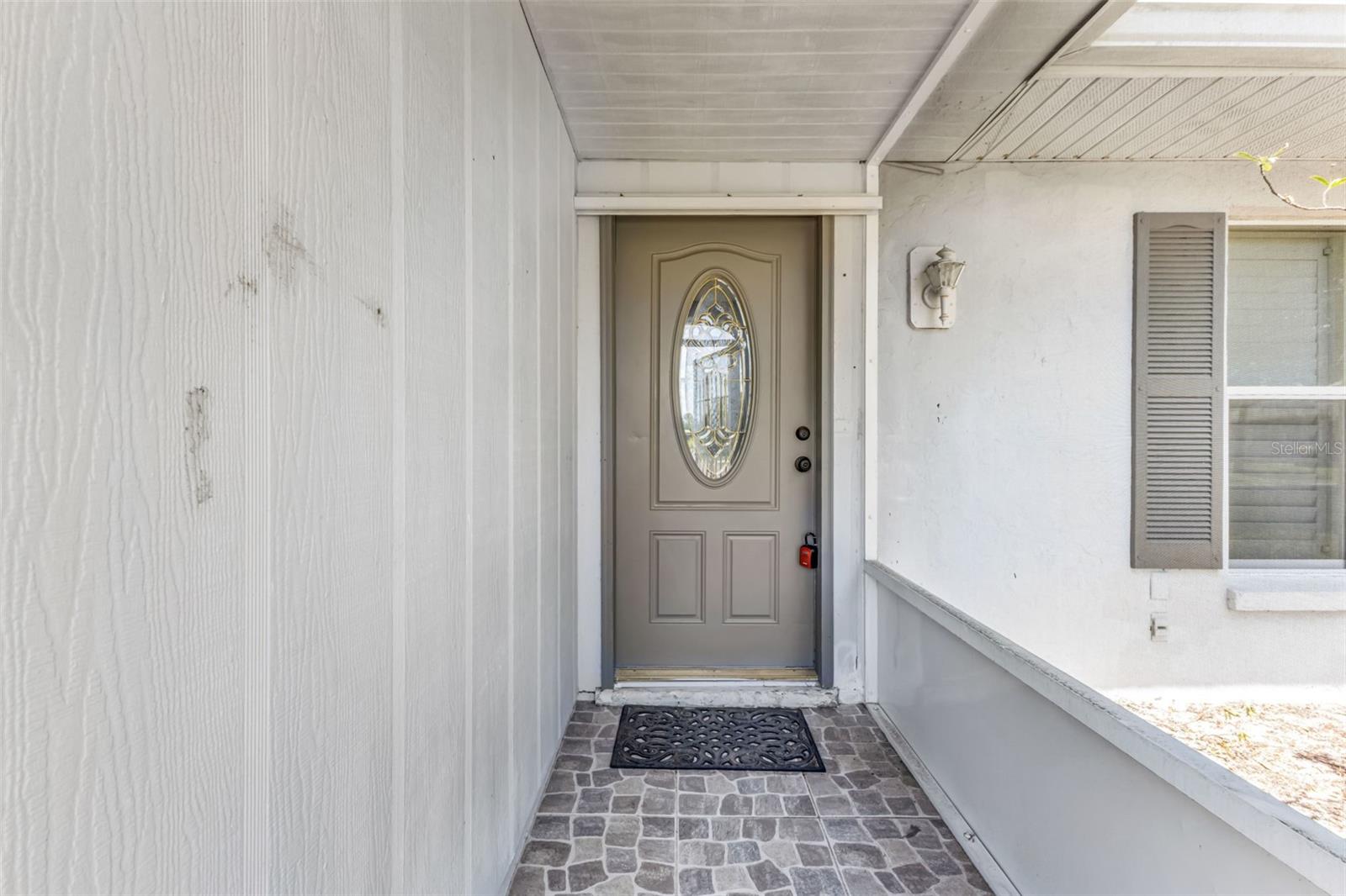 23220 ROUNTREE AVENUE