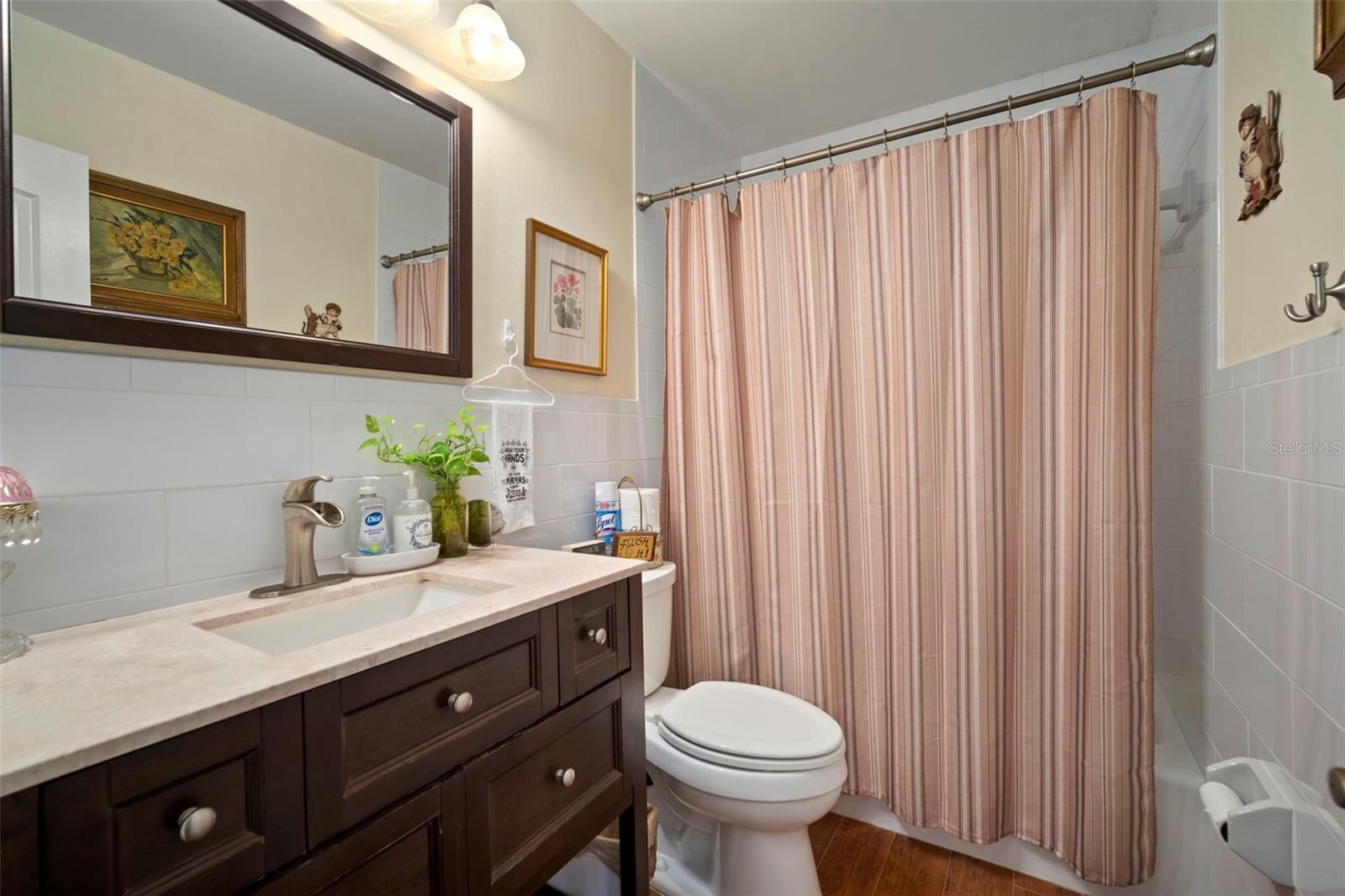 BRANDON OAK GROVE ESTATES - Residential