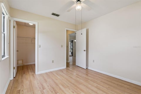 Tiny photo for 37 Gordon Court, Leesburg, FL 34788 (MLS # G5118256)