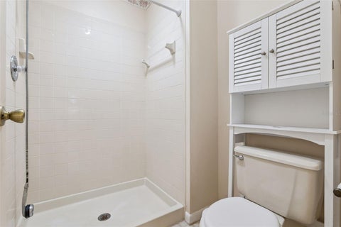 Tiny photo for 37 Gordon Court, Leesburg, FL 34788 (MLS # G5118256)