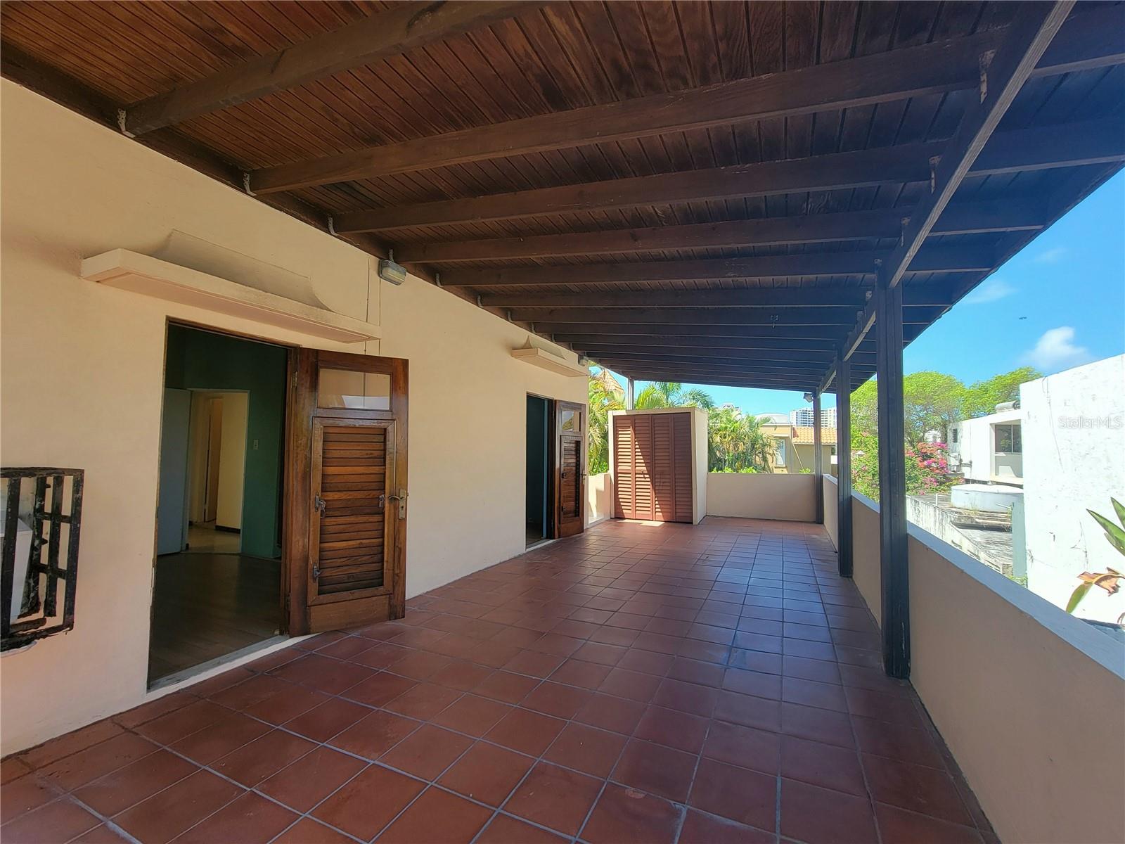 OCEAN PARK - Residential Income