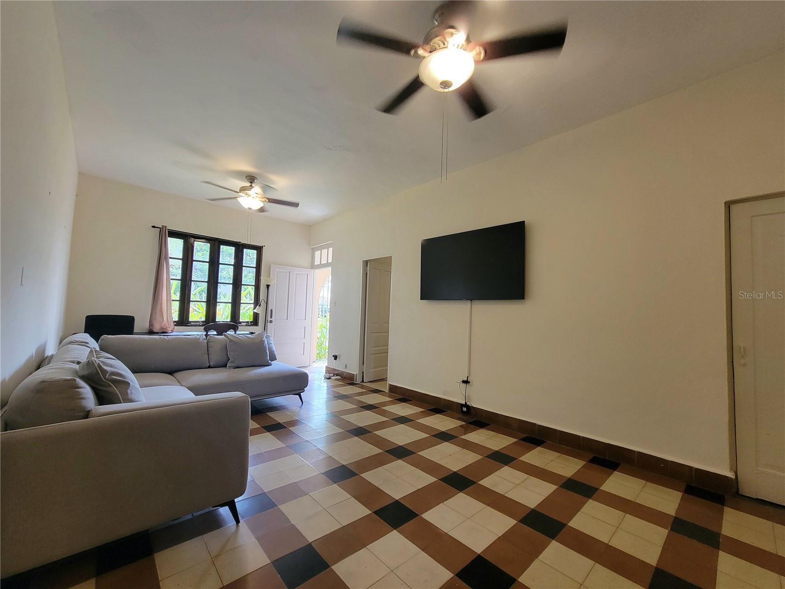 OCEAN PARK - Residential Income