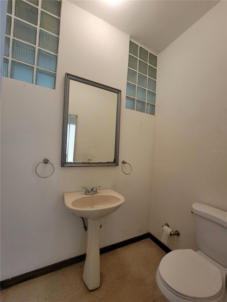 OCEAN PARK - Residential Income