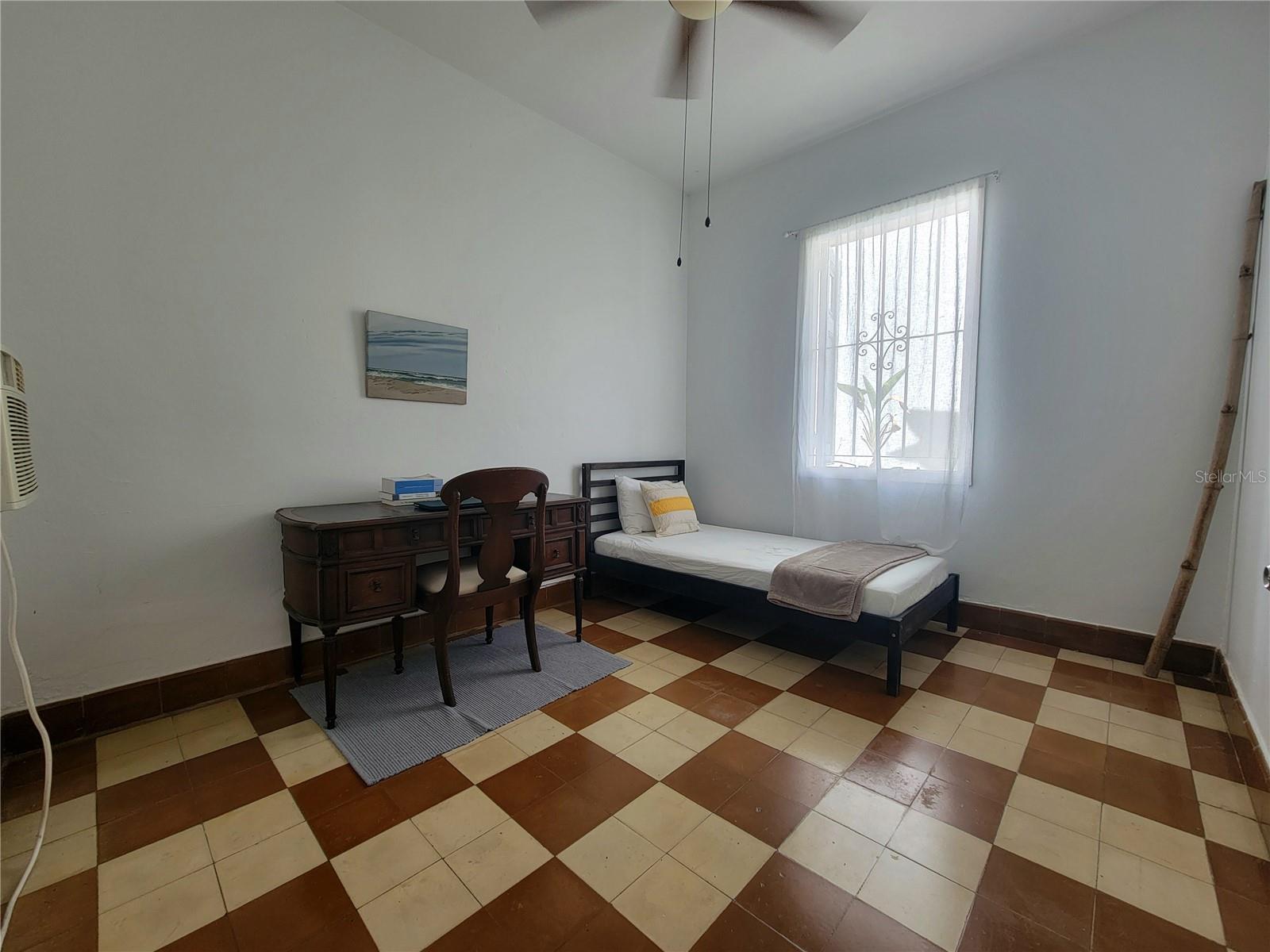 OCEAN PARK - Residential Income