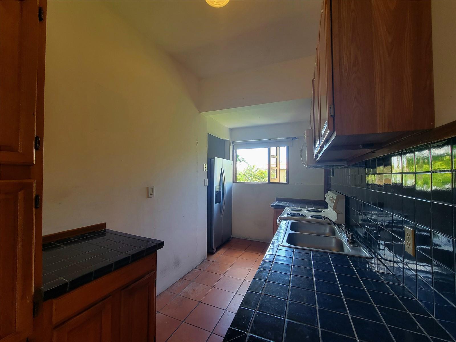 OCEAN PARK - Residential Income