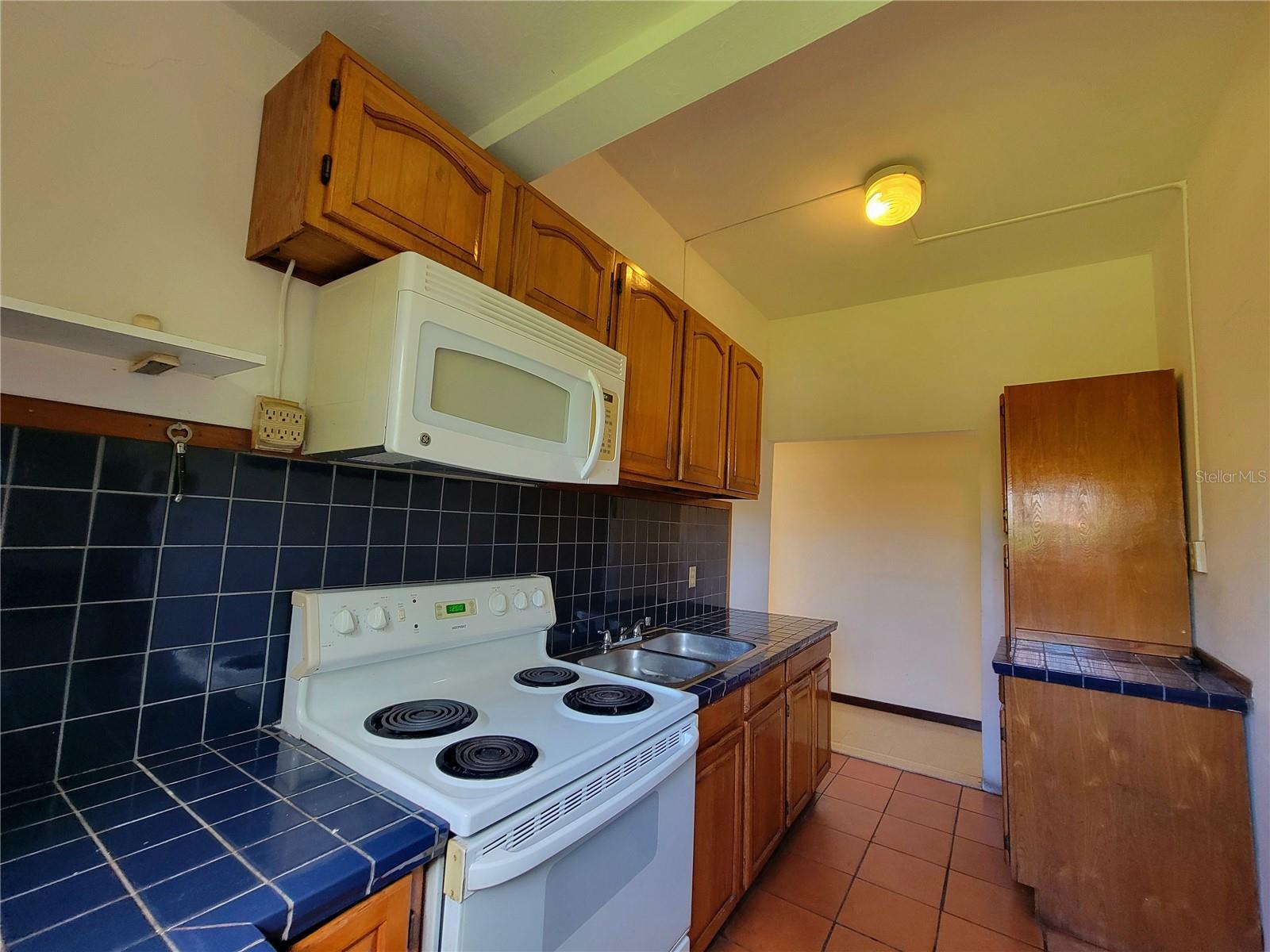 OCEAN PARK - Residential Income