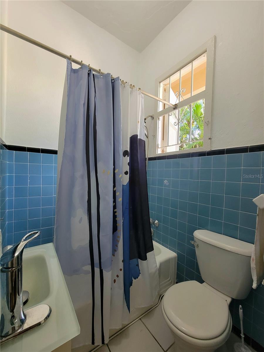 OCEAN PARK - Residential Income