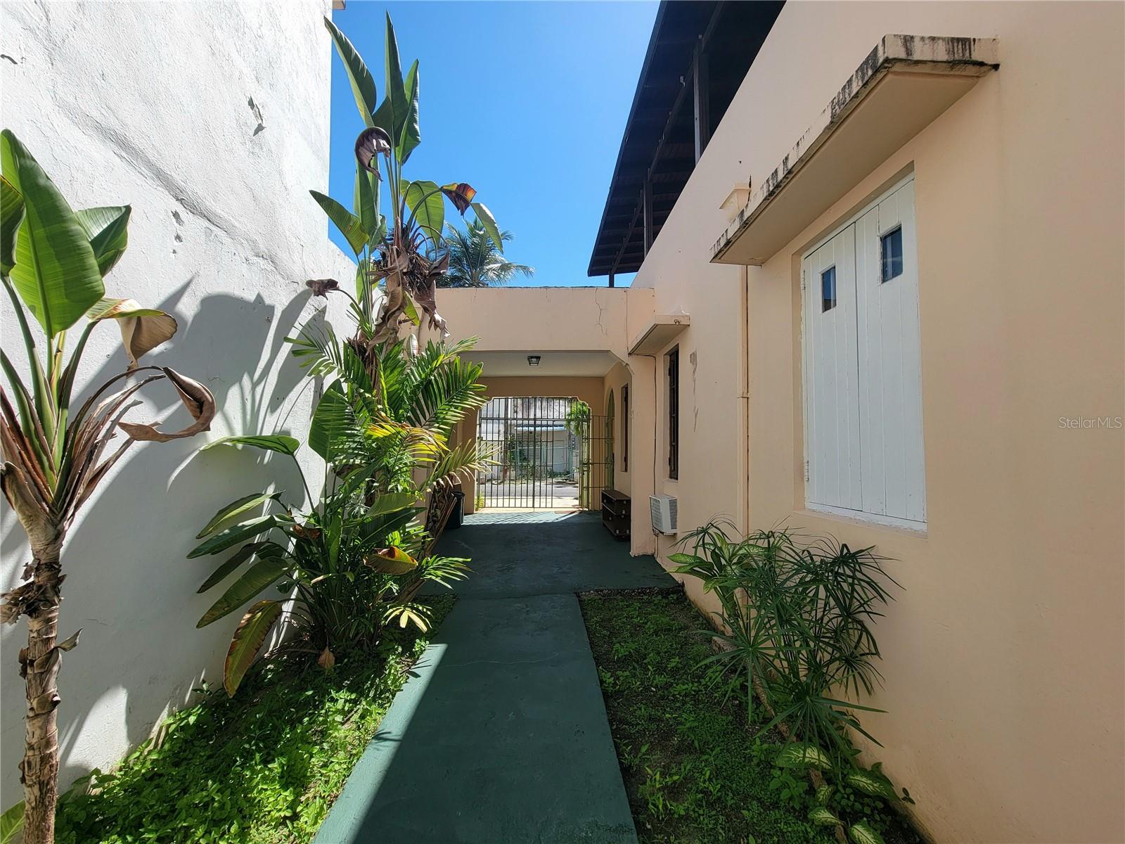 OCEAN PARK - Residential Income