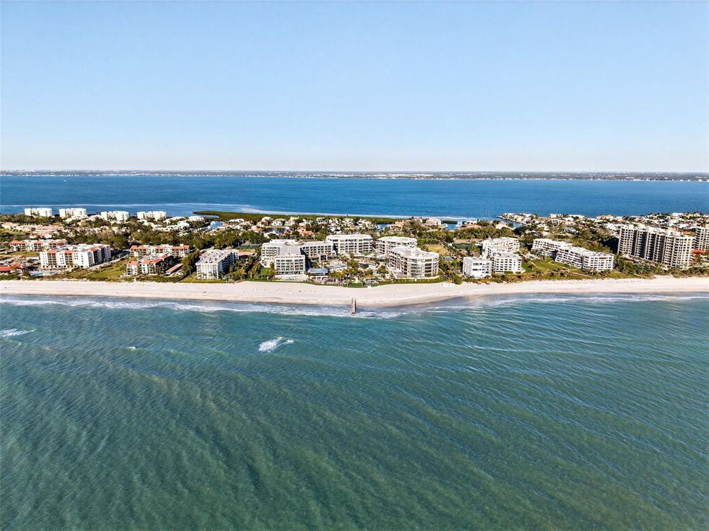 Photo of 1591 Gulf Of Mexico Drive #412, Longboat Key, FL 34228 (MLS # A4679040)