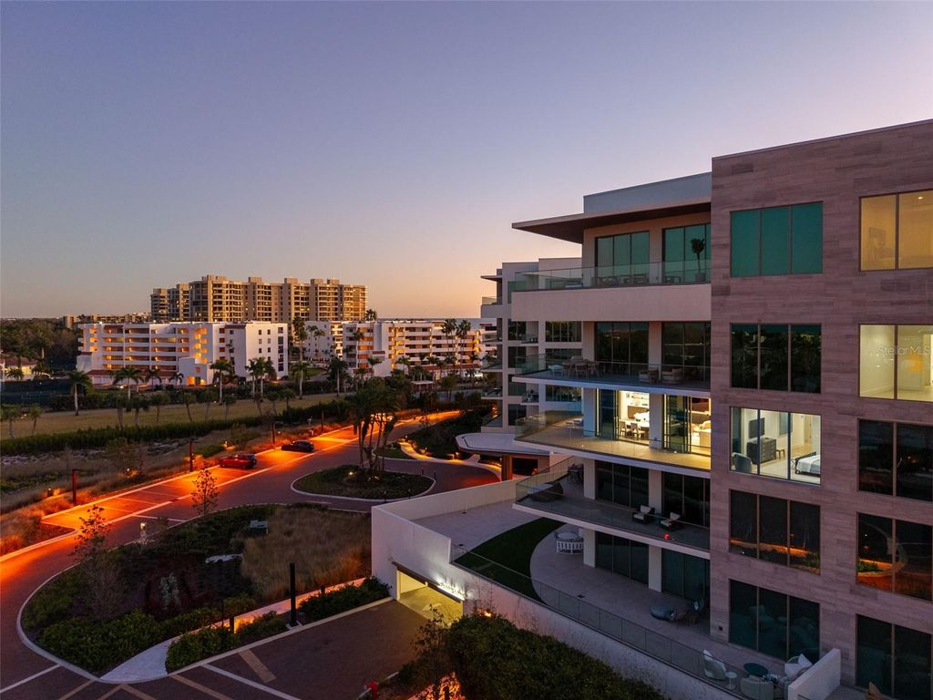 Photo of 1591 Gulf Of Mexico Drive #412, Longboat Key, FL 34228 (MLS # A4679040)