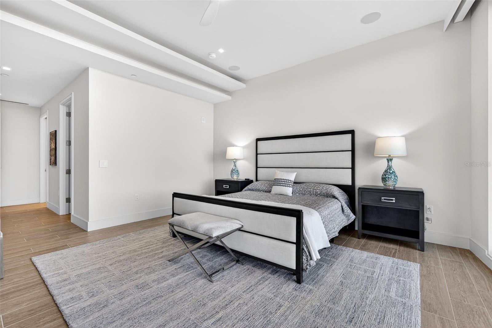 ST. REGIS LONGBOAT KEY - Residential