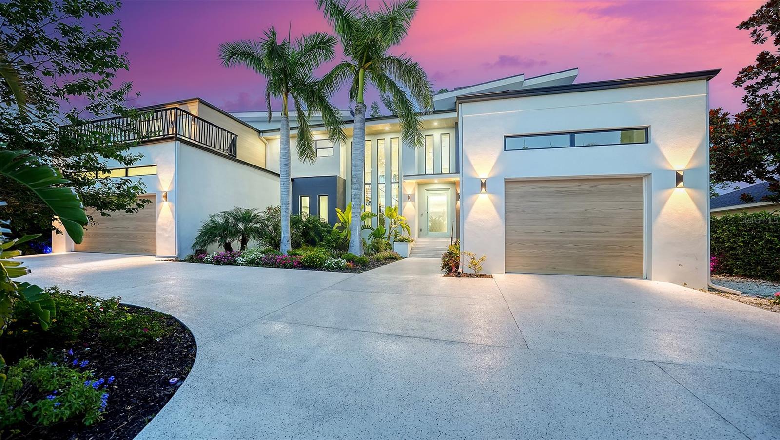 1607 FLOWER DRIVE