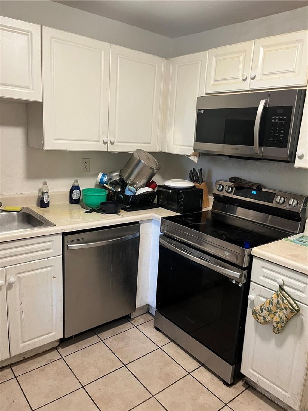 Photo of 12403 Oak Cedar Place #202, Tampa, FL 33612 (MLS # TB8437572)
