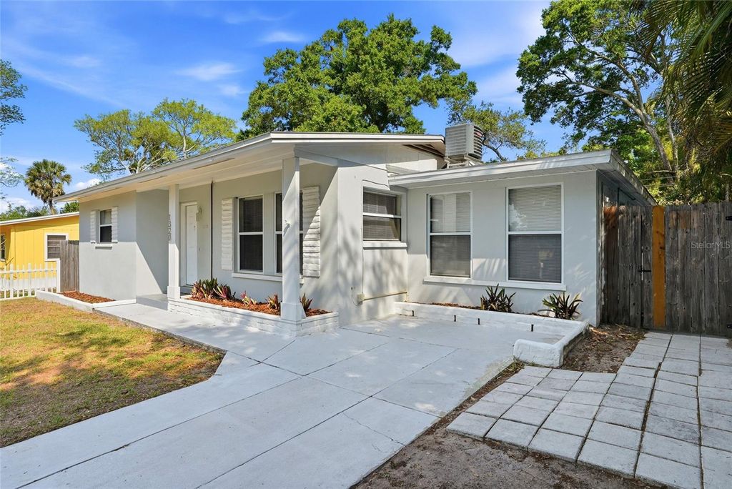 Photo of 1320 Mary L Road, Clearwater, FL 33755 (MLS # TB8490040)