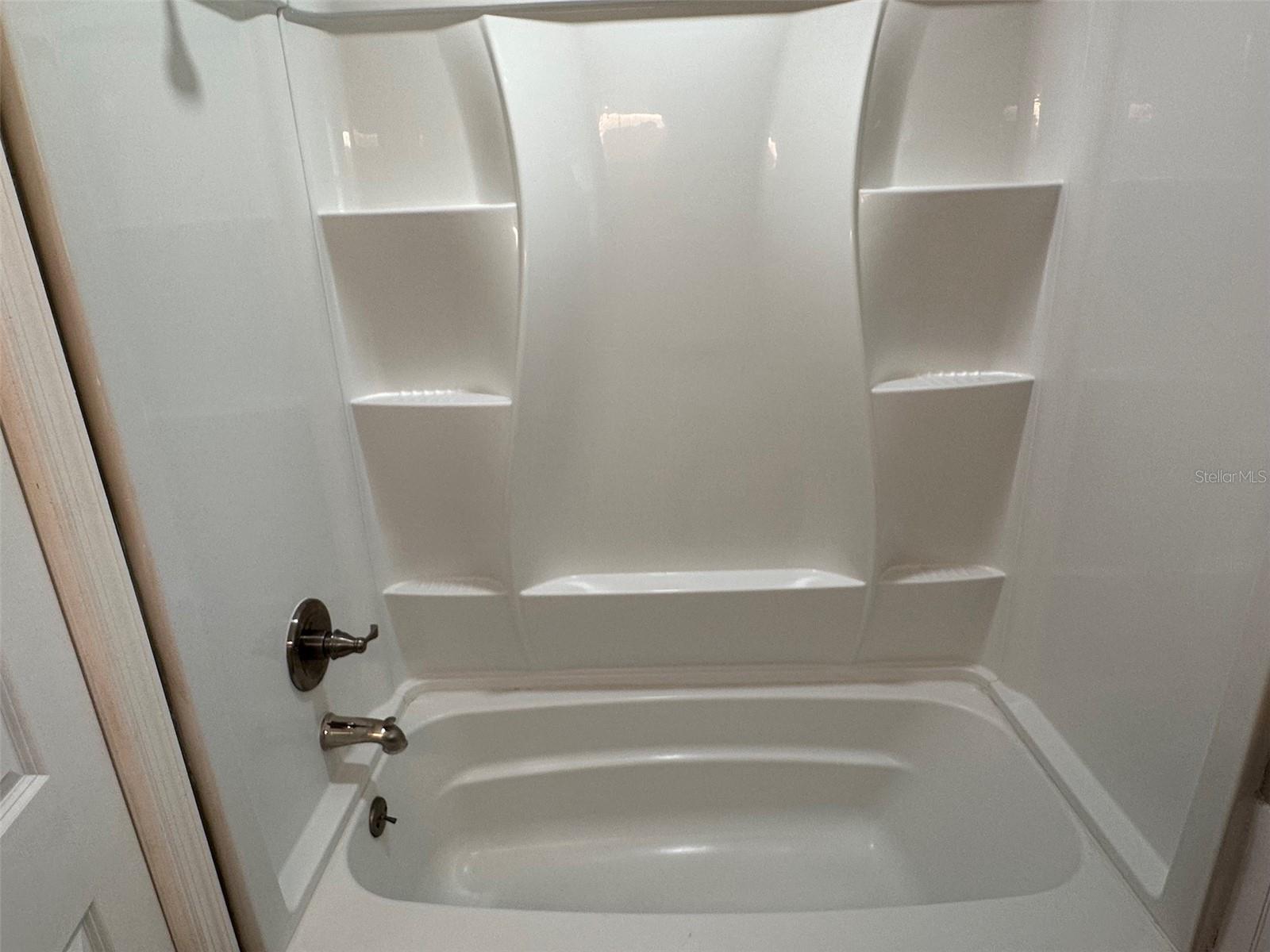 BETTY LANE HEIGHTS 2ND ADD - Residential