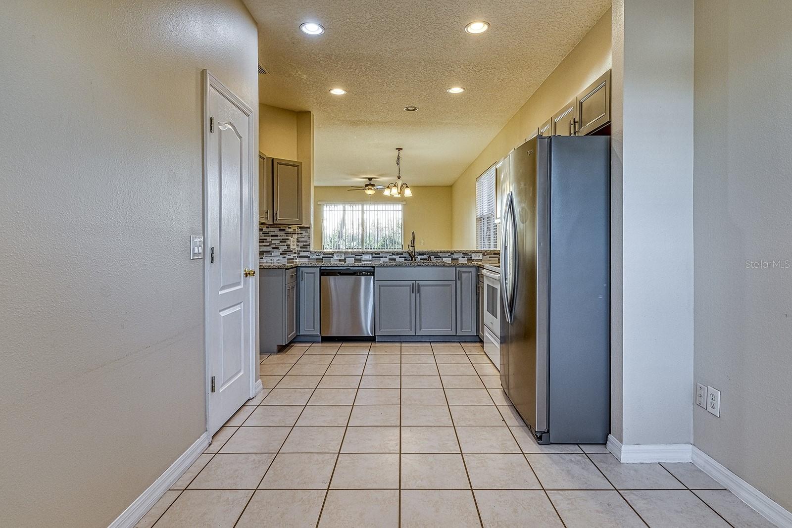 HUNTERS CREEK TR 526 PH 02 43/22 - Residential