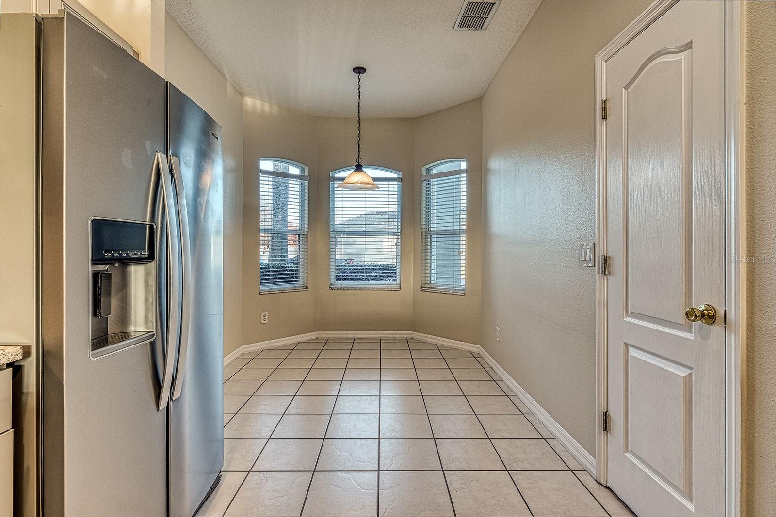 HUNTERS CREEK TR 526 PH 02 43/22 - Residential