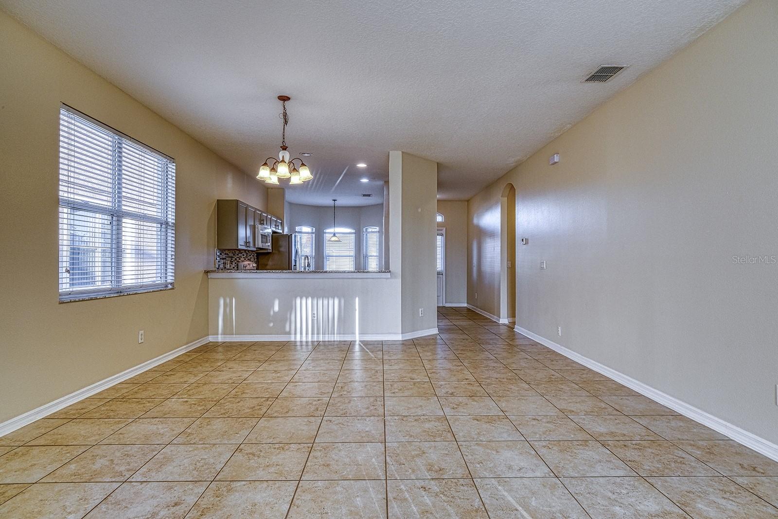 HUNTERS CREEK TR 526 PH 02 43/22 - Residential