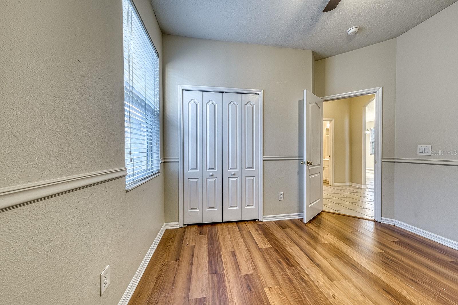 HUNTERS CREEK TR 526 PH 02 43/22 - Residential