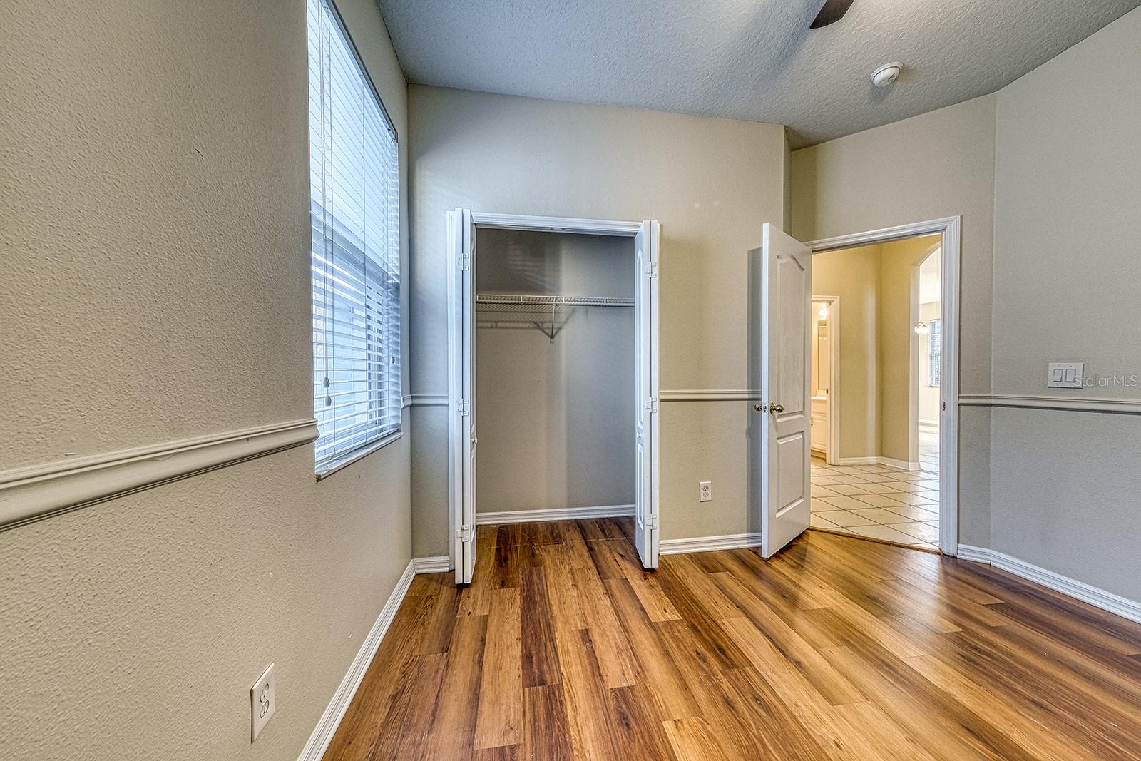 HUNTERS CREEK TR 526 PH 02 43/22 - Residential