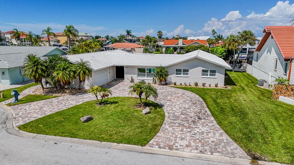 FLOR A MAR - Residential