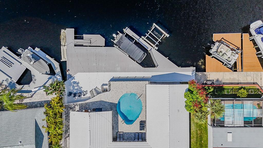 FLOR A MAR - Residential