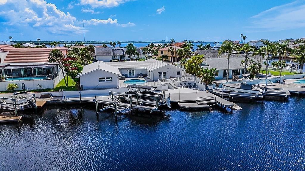 FLOR A MAR - Residential