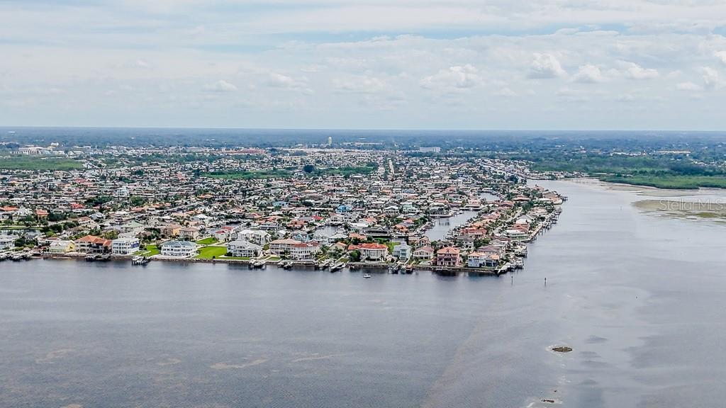 FLOR A MAR - Residential