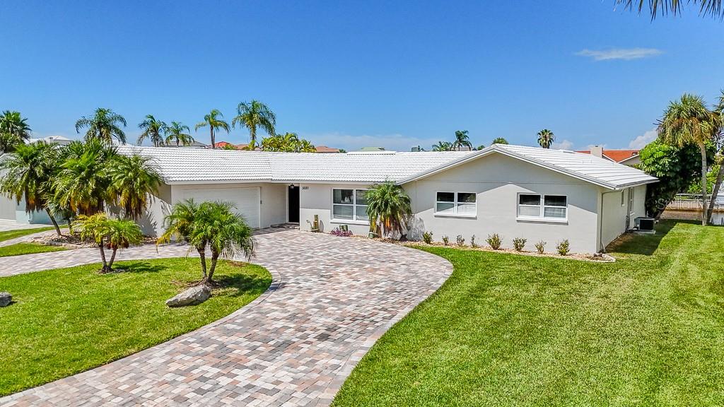 FLOR A MAR - Residential