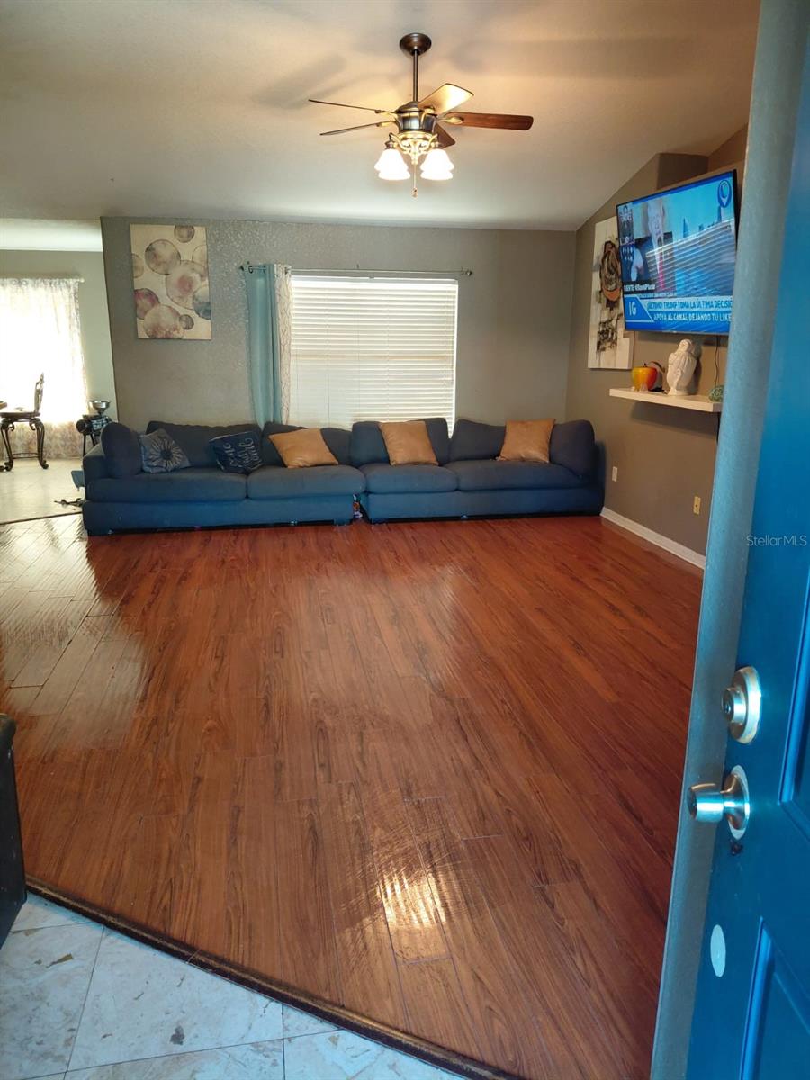 ROYAL HIGHLANDS - Residential