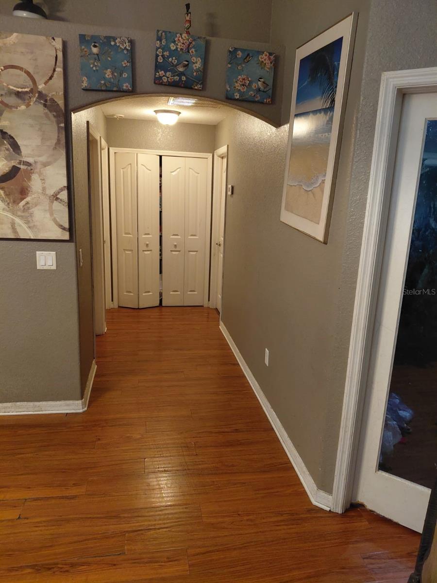 ROYAL HIGHLANDS - Residential