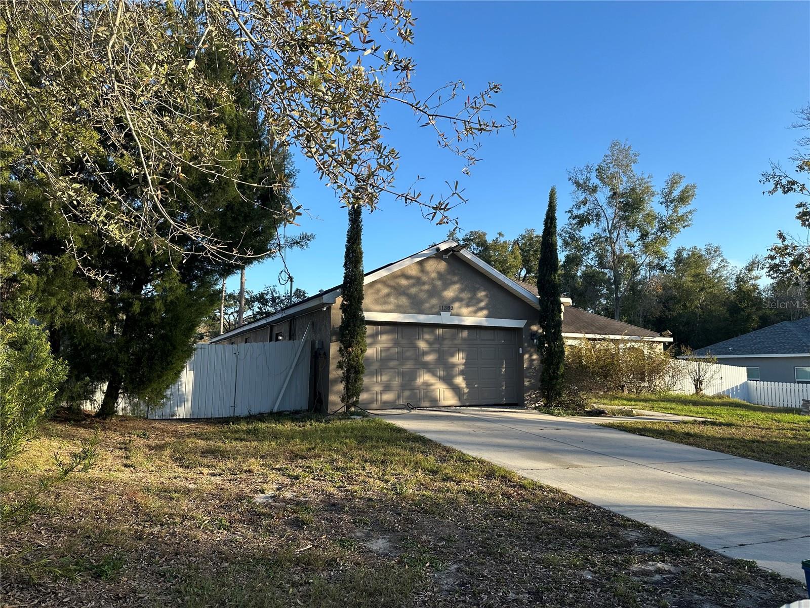 ROYAL HIGHLANDS - Residential