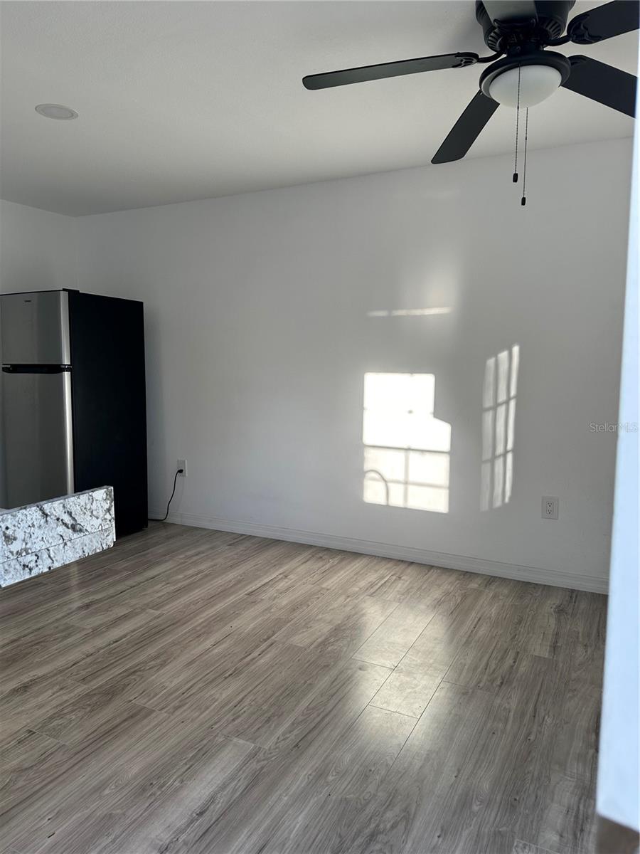 ROYAL HIGHLANDS - Residential