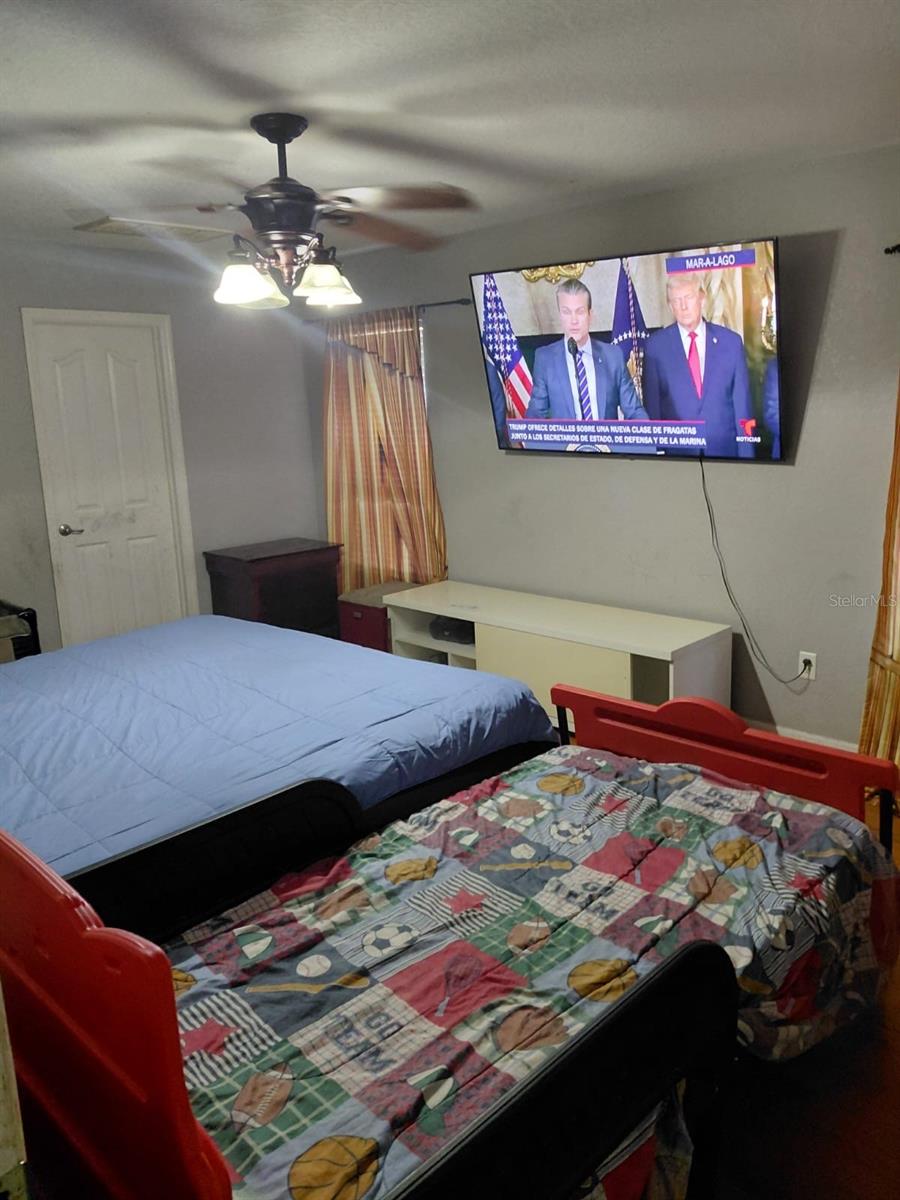 ROYAL HIGHLANDS - Residential